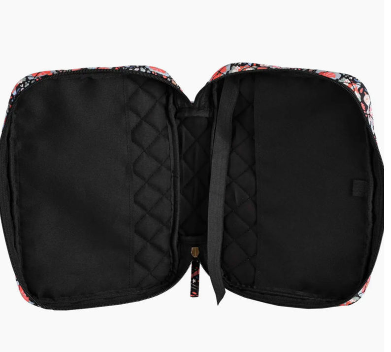Quilted Bible Case "Life of Love"